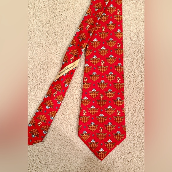 Salvatore Ferragamo Other - SALVATORE FERRAGAMO 100% Silk Red Horse/Flower Patterned Men’s Neck Tie